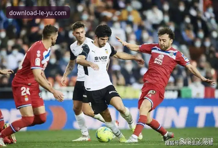 乐鱼怎么下载 瓦伦西亚vs马竞保级战:全面对比下的战术溃败与求生启示